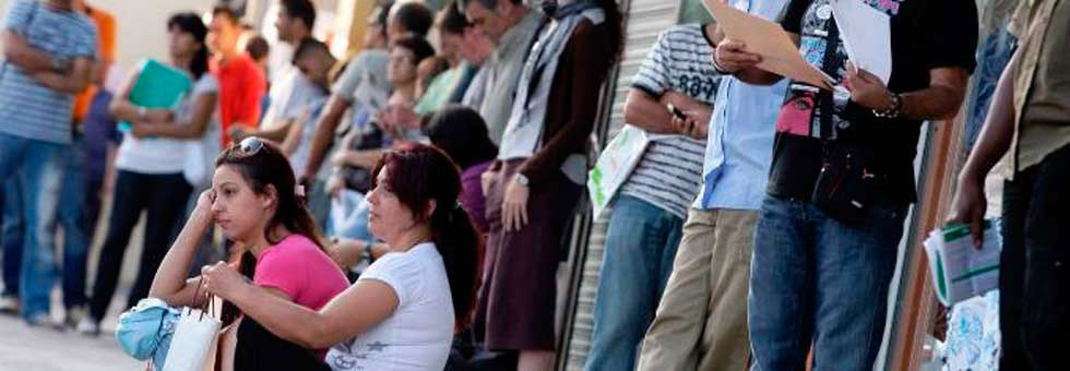 Recuperar la posibilidad de cotizar dos años para parados durante la crisis, positivo pero insuficiente